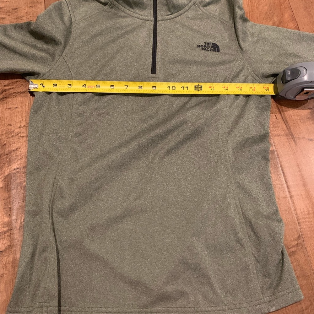North Face Women’s Tech Glacier 1/4 Zip - Picture 8 of 8
